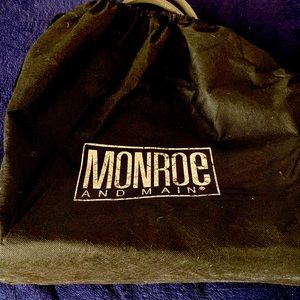 Monroe and Main grey tote bag